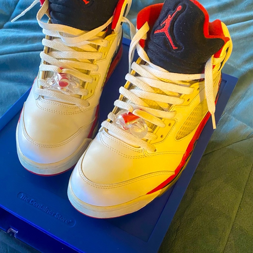 Retro Jordan 5s